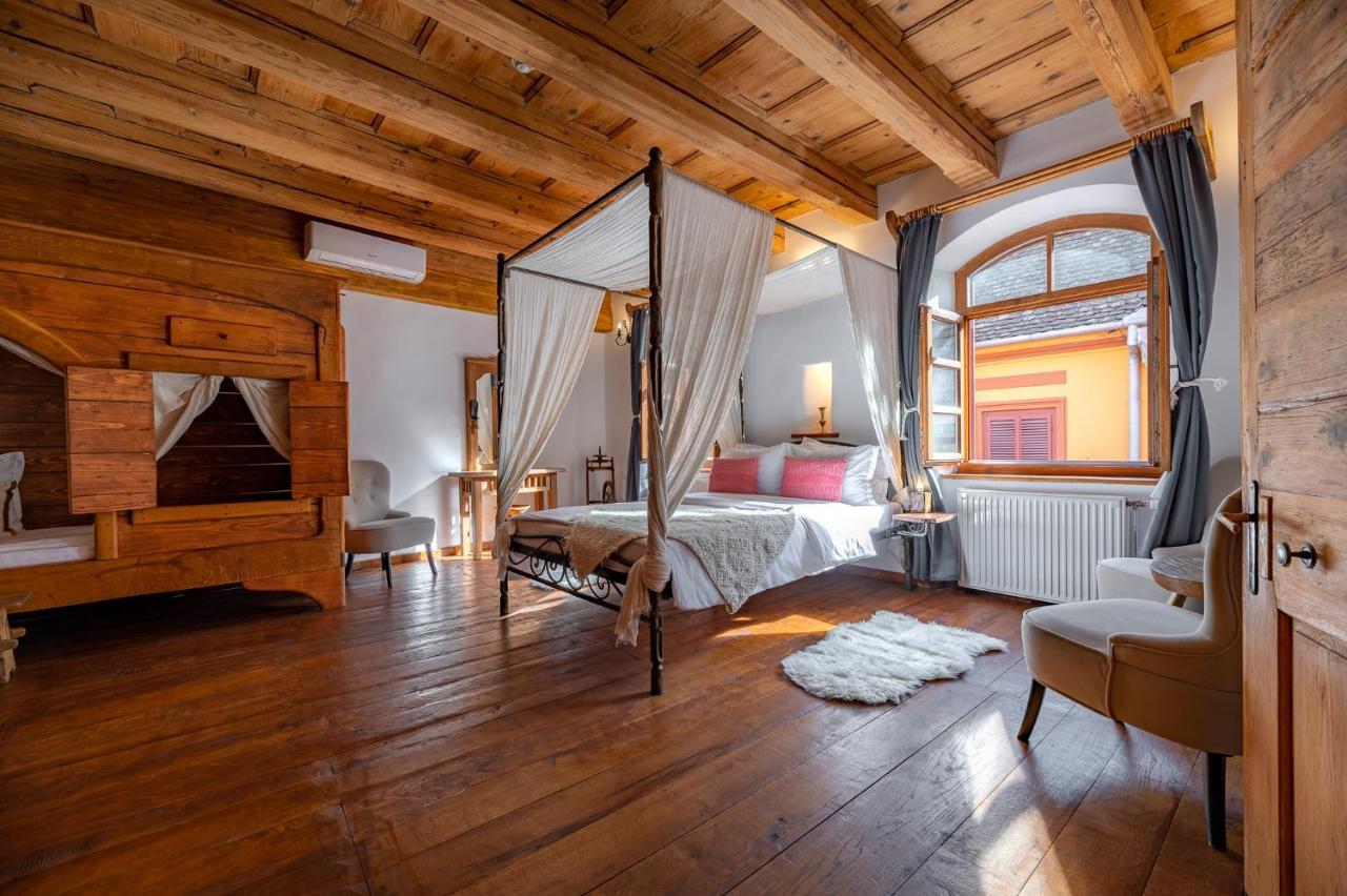 Boutique Hotel Von Graf Sighisoara Exterior photo