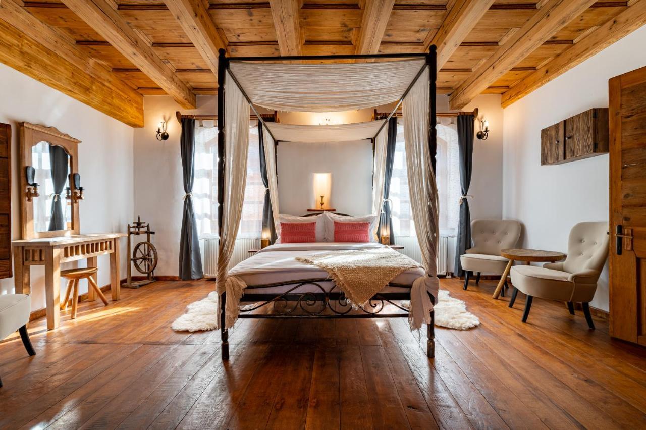 Boutique Hotel Von Graf Sighisoara Exterior photo