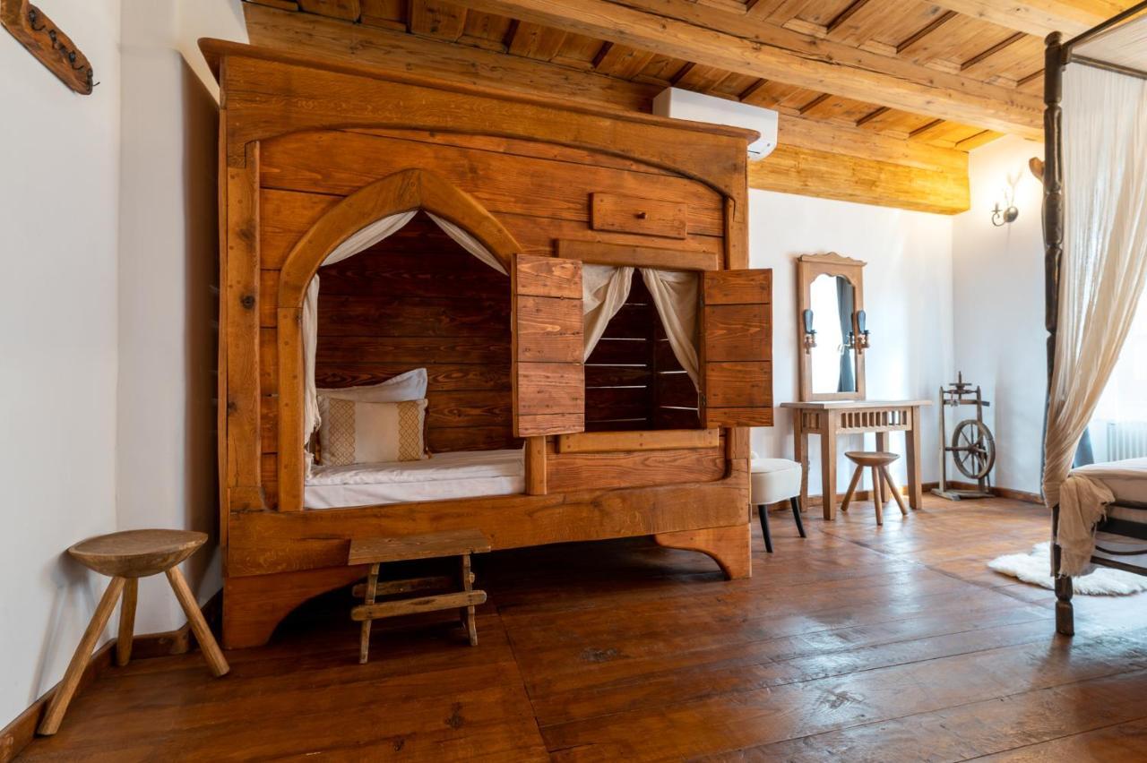 Boutique Hotel Von Graf Sighisoara Exterior photo