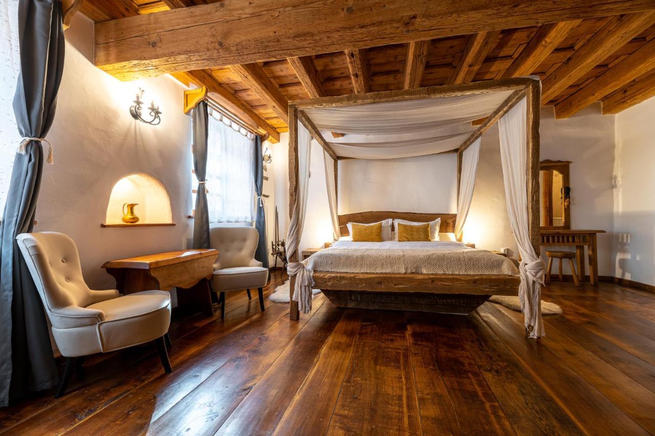 Boutique Hotel Von Graf Sighisoara Exterior photo